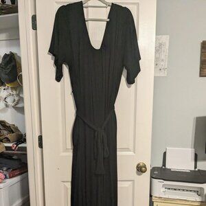 Latched Mama Momper Plus GUC